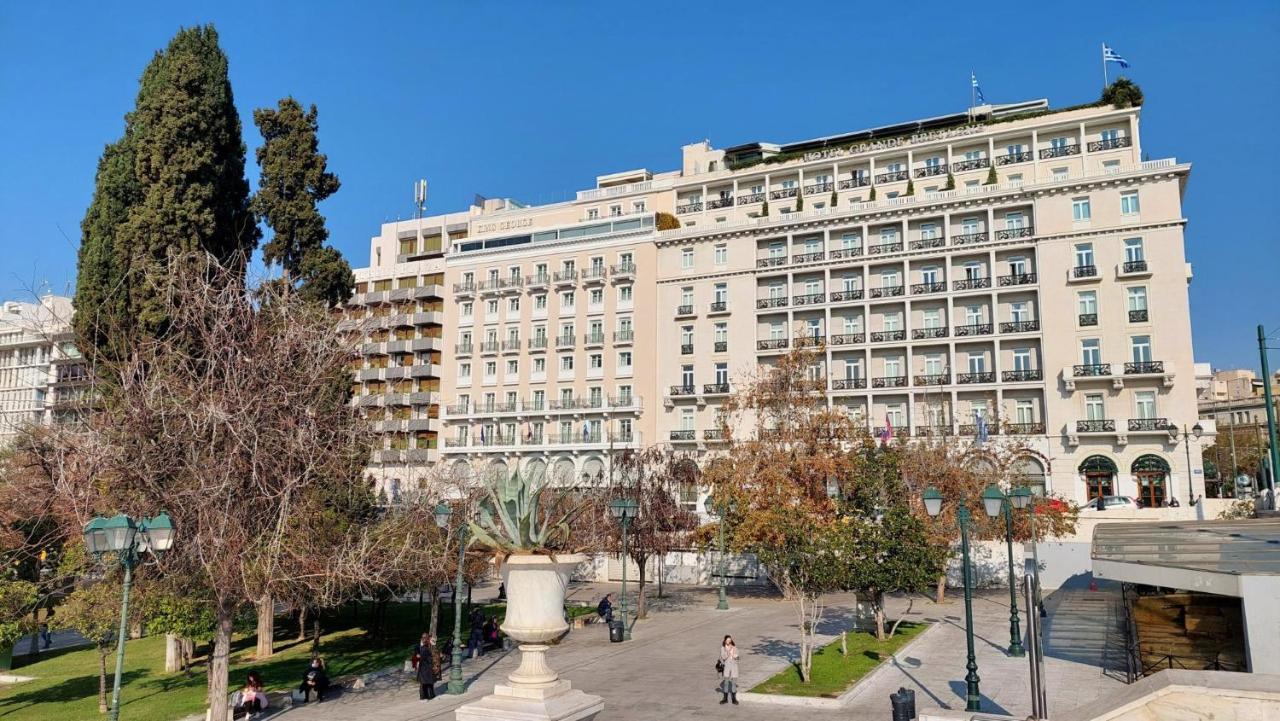 Grand Apartment In Parliament Square Athen Eksteriør bilde