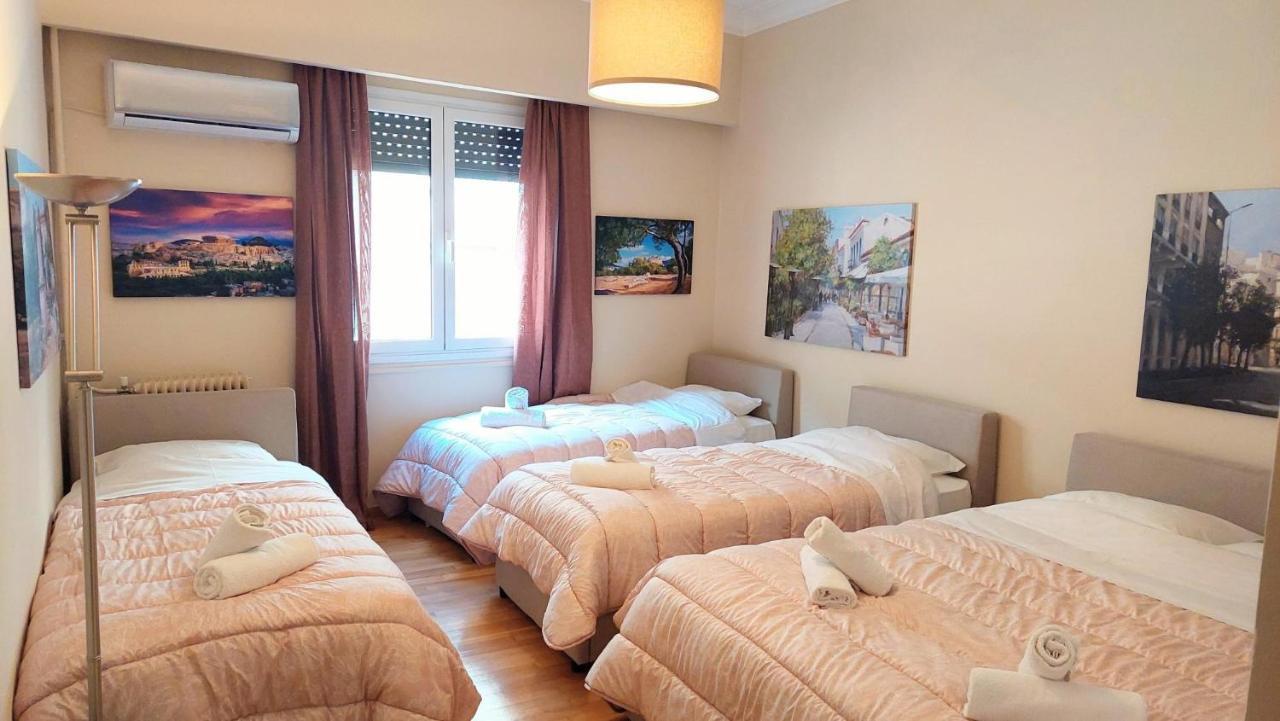 Grand Apartment In Parliament Square Athen Eksteriør bilde