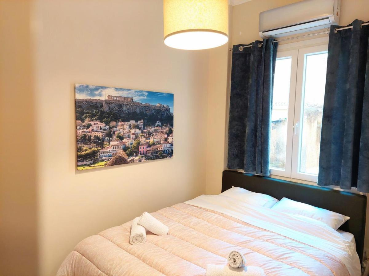 Grand Apartment In Parliament Square Athen Eksteriør bilde