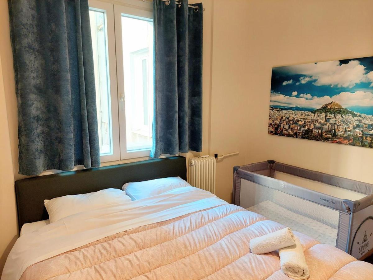 Grand Apartment In Parliament Square Athen Eksteriør bilde